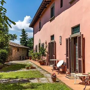 https://fattoria-montalbano.it-tuscanyhotel.com